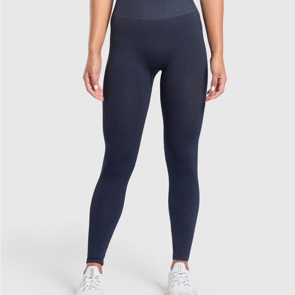 Navy High-Waisted Leggings - Picture 2 of 7